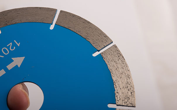 湖北昌利優(yōu)質(zhì)的瓷磚切割片供應(yīng)商 湖北昌利優(yōu)質(zhì)的瓷磚切割片供應(yīng)商