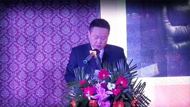 攜手新時代,共筑新夢想——鄂州金剛石工具行業(yè)協(xié)會兩周年慶典暨會員大會隆重召開 攜手新時代,共筑新夢想——鄂州金剛石工具行業(yè)協(xié)會兩周年慶典暨會員大會隆重召開