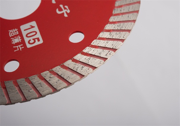 使用陶瓷切割片鋸切的瓷磚有哪些優點？